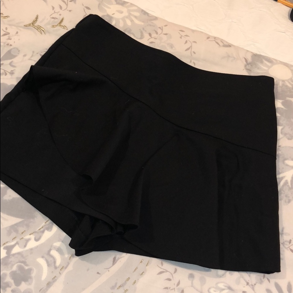 Black Zara Ruffle Skort